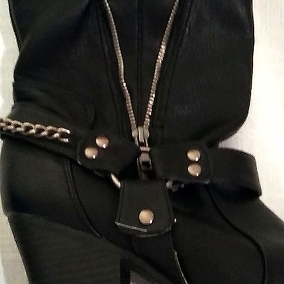 Candies size 10 heel faux leather lambswool on top short boots - Picture 3 of 8